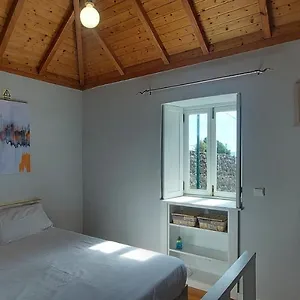  Villa Madalena Tiny House Portugal