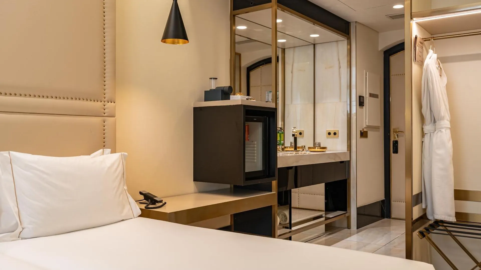 ****  Madalena By The Beautique Hotels Lisbon Portugal
